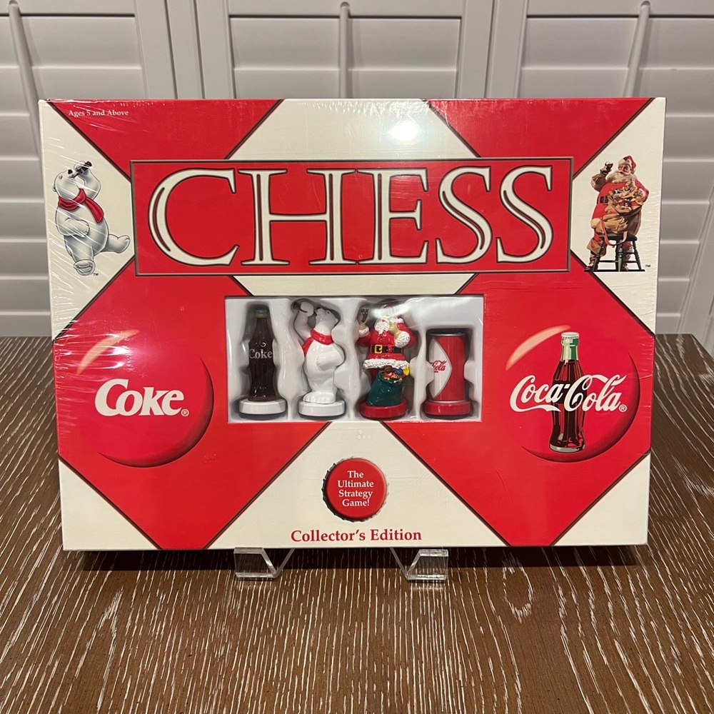 Coke vs Coca Cola Chess Set Collectors Edition Santa Polar Bear  NIB
